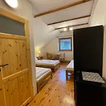 Dom Wsrod Sosen Séjour à la ferme Rzedkowice