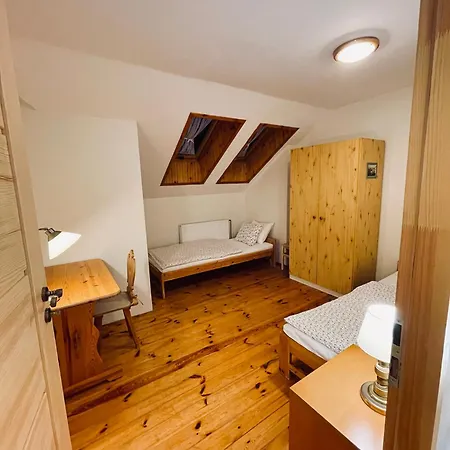 Dom Wsrod Sosen Lantgård Rzedkowice