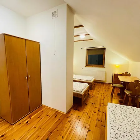 Dom Wsrod Sosen Lantgård *