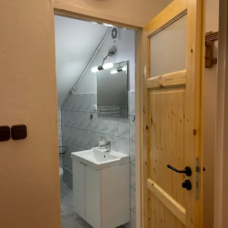 Alloggio per agriturismo Dom Wsrod Sosen *